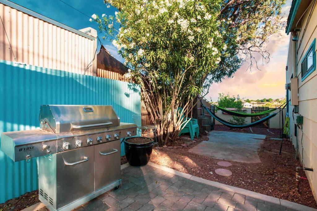 Quail Cottage Clarkdale-Renovated Historic Cottage Sedona Jerome Wineries מראה חיצוני תמונה