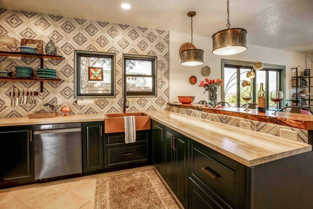 Quail Cottage Clarkdale-Renovated Historic Cottage Sedona Jerome Wineries מראה חיצוני תמונה